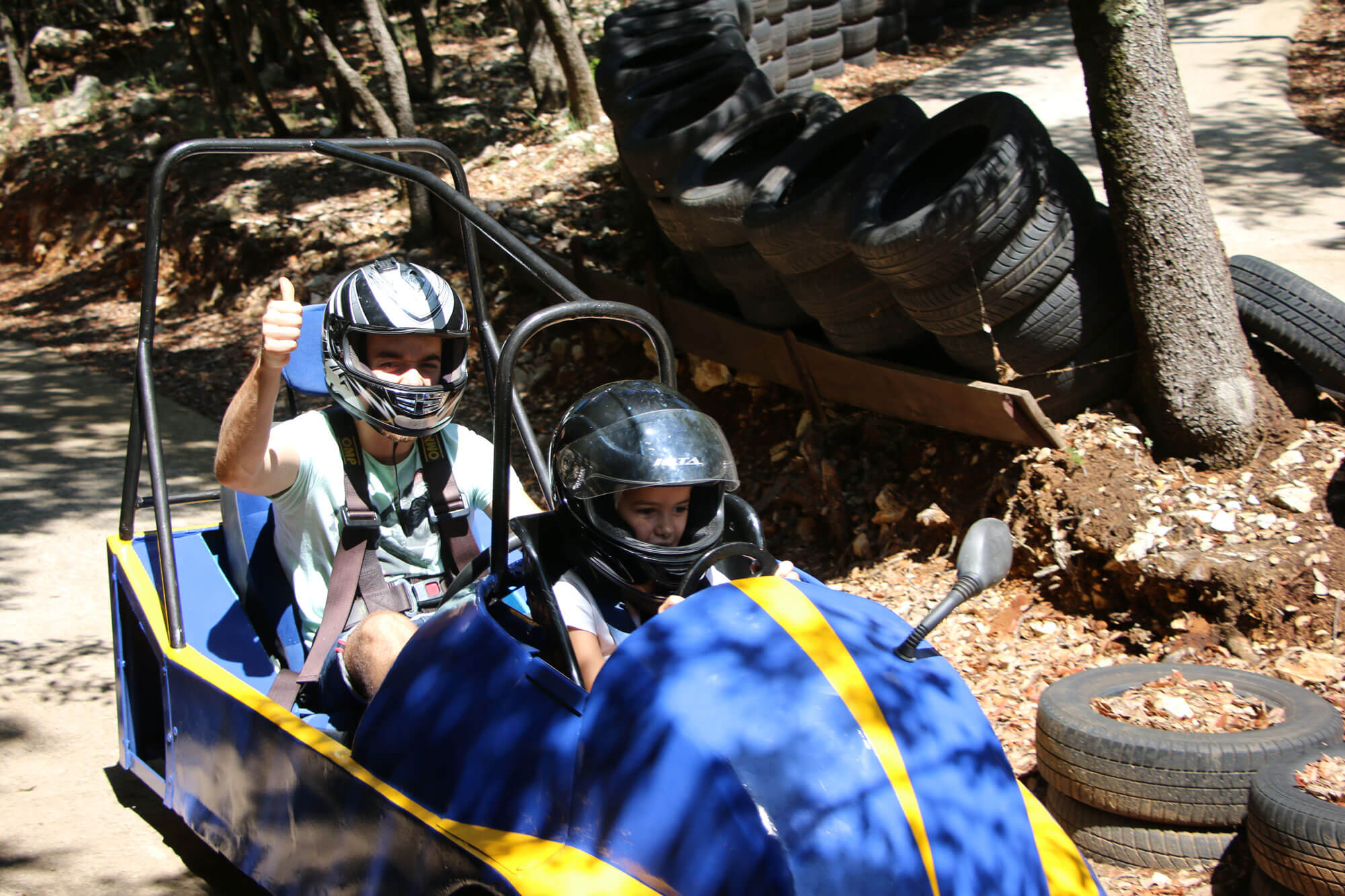 vehicule sans moteur loisirs enfants activite plein air au pays des carrioles la boissiere
